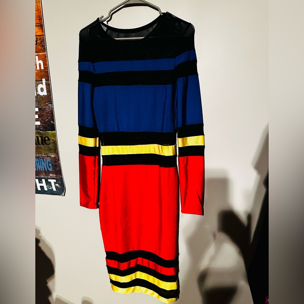 Preloved tight fit midi dress